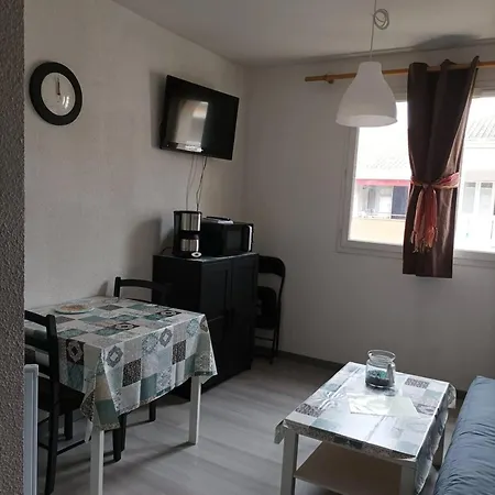 A Lamalou-les-bains, 17 M² * Lamalou-les-Bains